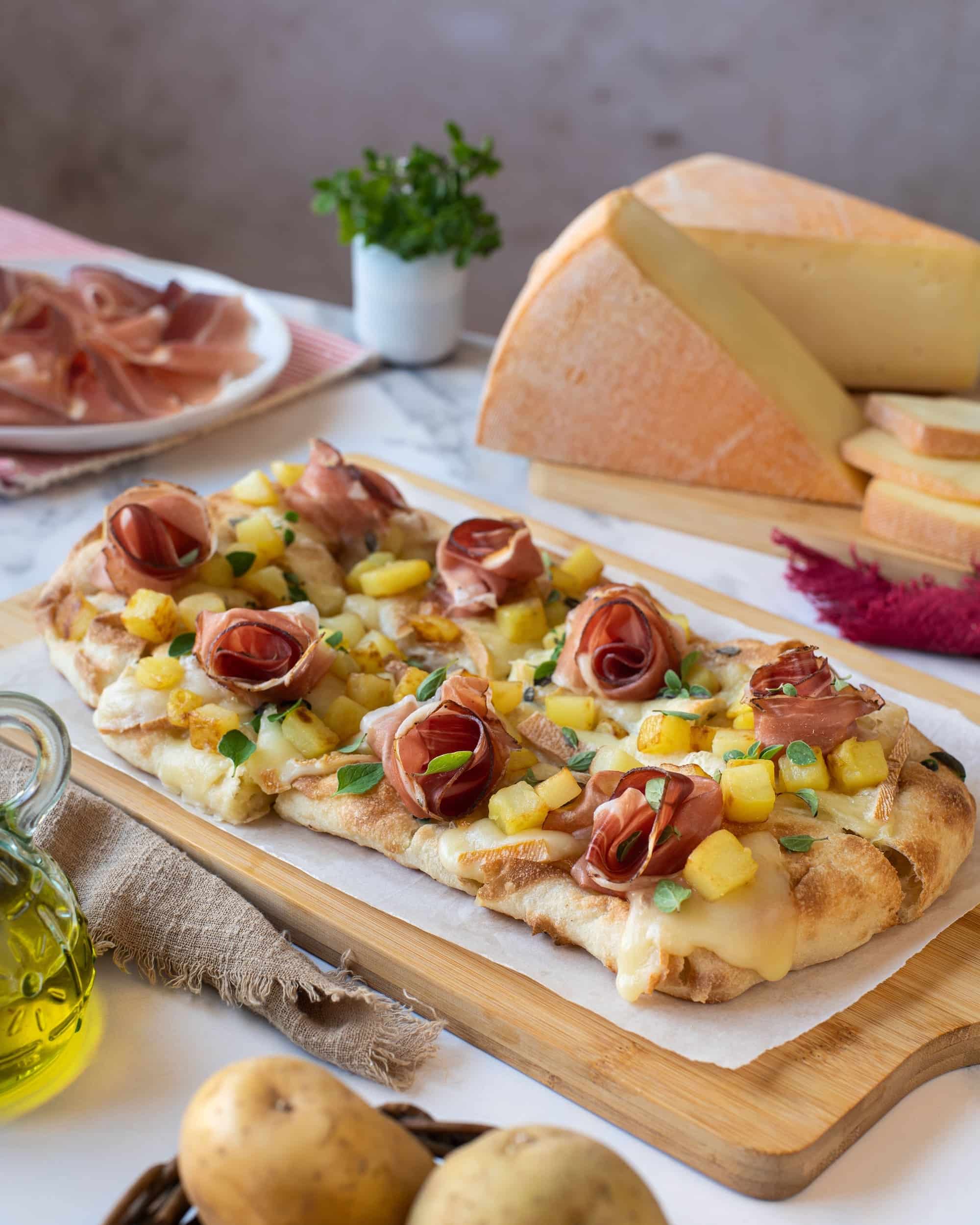 Patate Raclette Pinsa Speck, Patate e Raclette Entremont | Entremont Italia